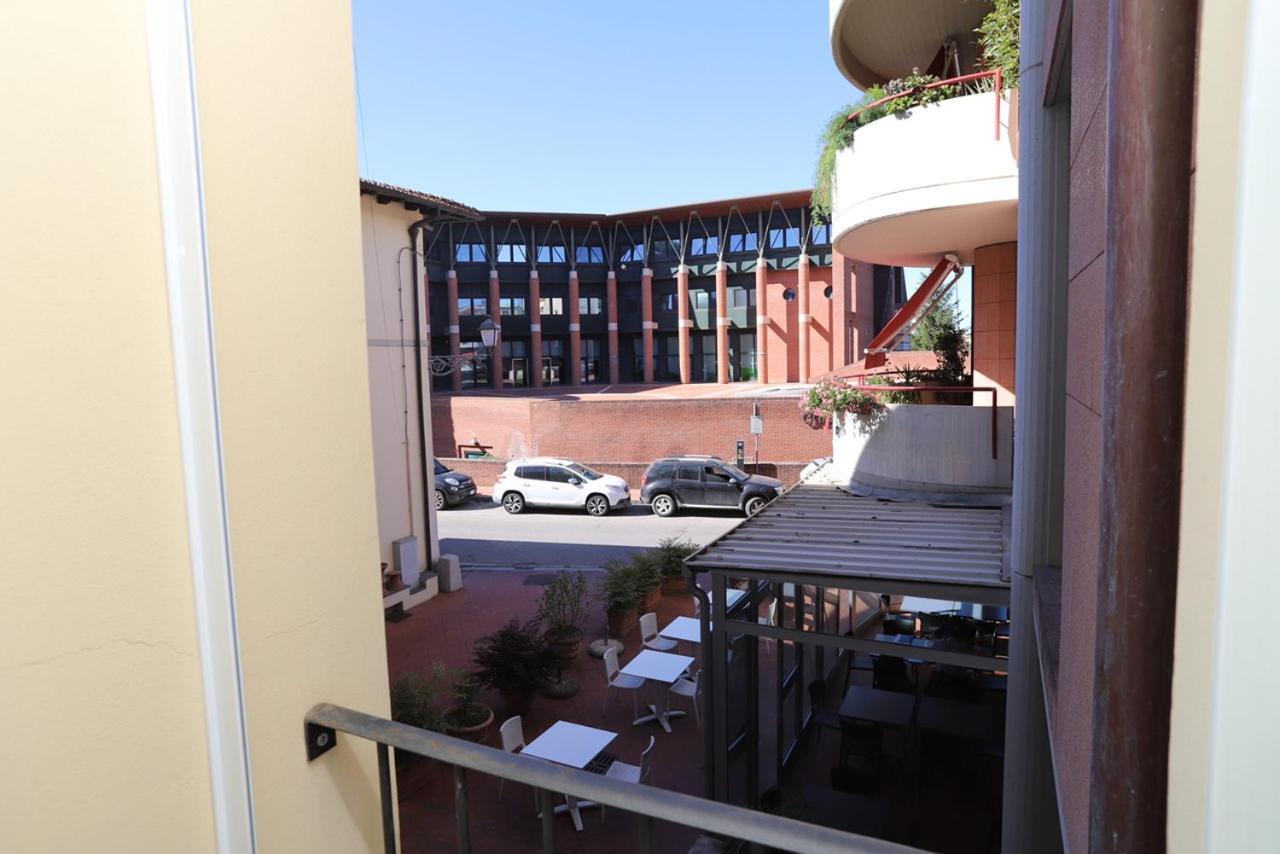 Appartamento Piazzetta Franchi ซานกัสชาโน อิน วัลดีเปซา ภายนอก รูปภาพ